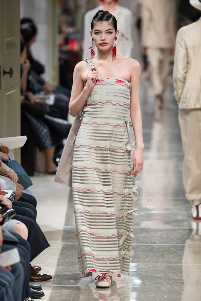 Look 40